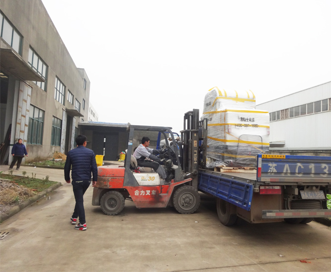 電動清掃車案例-青海格爾木發(fā)電廠 電動清掃車案例-青海格爾木發(fā)電廠