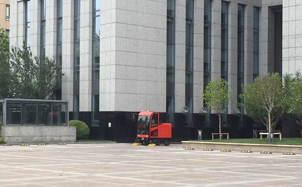 掃地車(chē)廠家